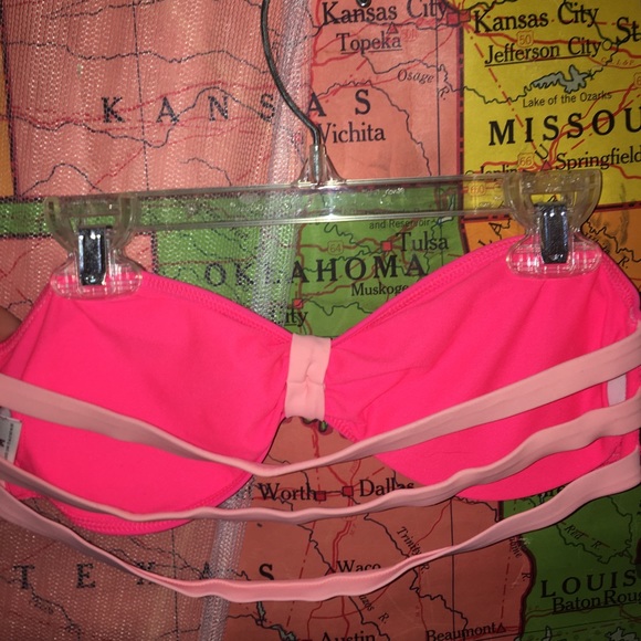 Hollister 2-Piece Bikini - Picture 4 of 6